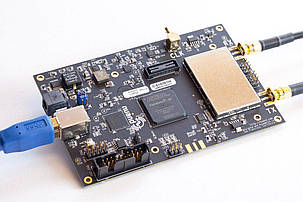 BladeRF x40 SDR трансівер повнодуплексний 300 МГц – 3.8 ГГц, фото 1