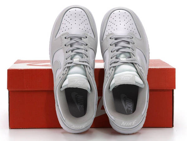 Grey and white nike sb clearance