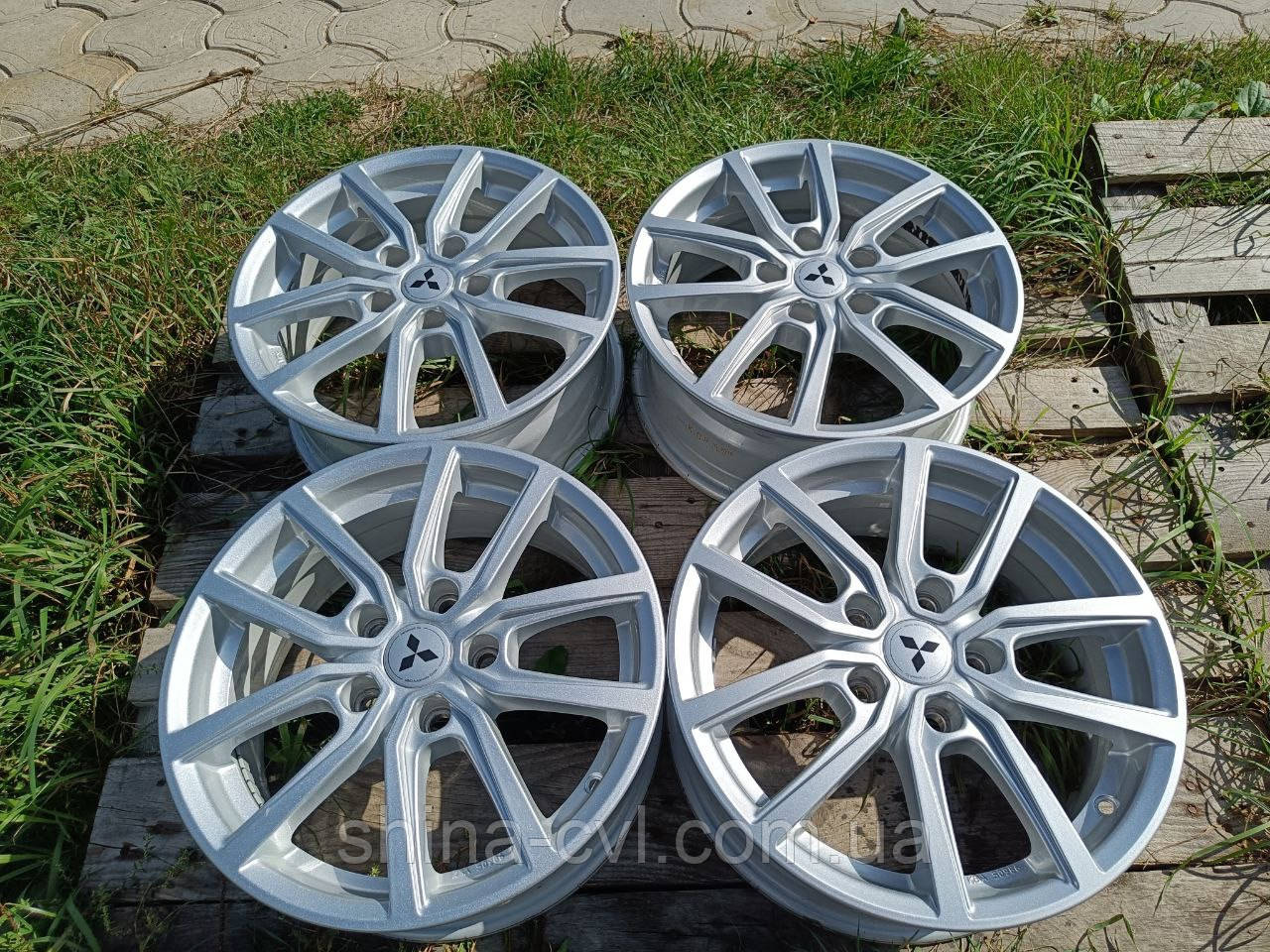 Диски 5.114.3 r16 6.5j et40 dia67.1 Mitsubishi Outlander/Outlander XL