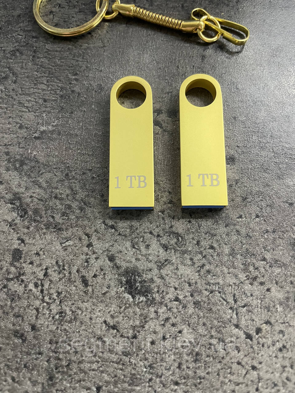 Флешнакопичувач 1 ТБ металевий, сріблястий