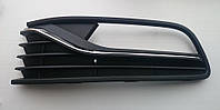 Решетка бампера Volkswagen Polo V HB 15-18 лев с отв п-тум с хром молд фольксваген поло vw