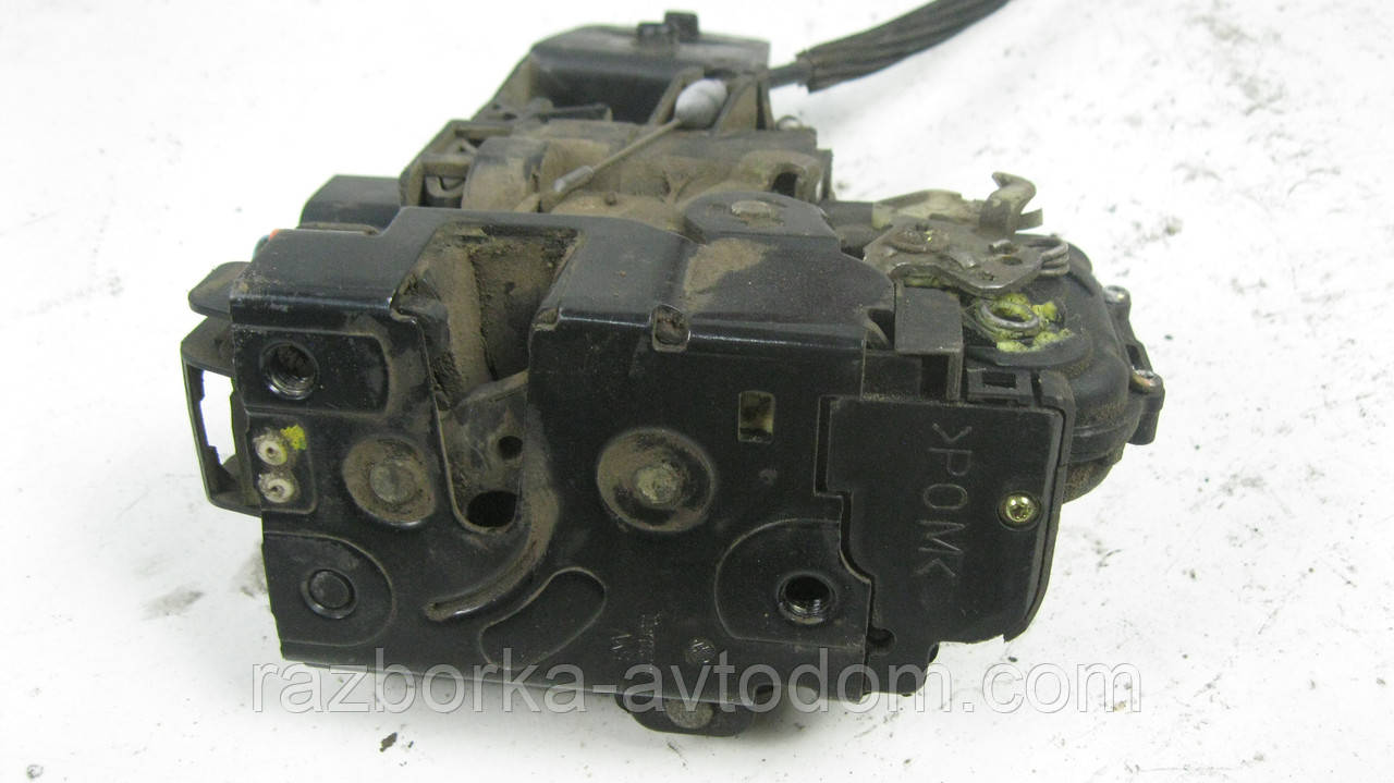 Замок передніх правих дверей VW Passat B5 (1997-2000) OE:3B1837016A