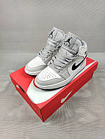 Кроссовки женские подростковые Nike Air Jordan 1 White&Black 36-41