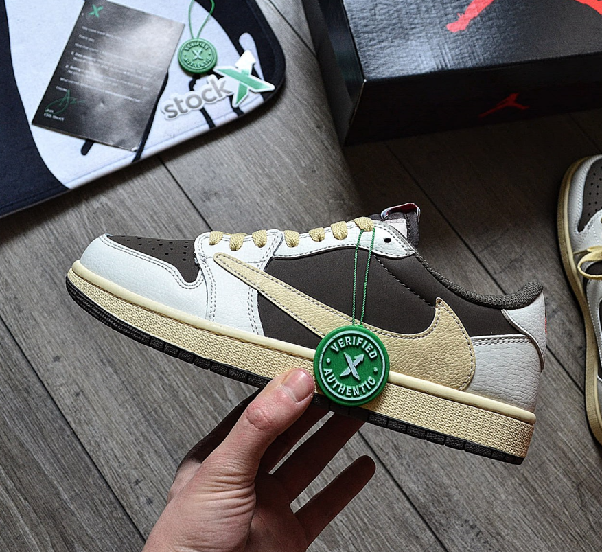 Чоловічі кросівки Nike Air Jordan 1 Retro Low OG Travis Scott Mocha низькі Найк Аїр Джордан Лов коричневі весна осінь