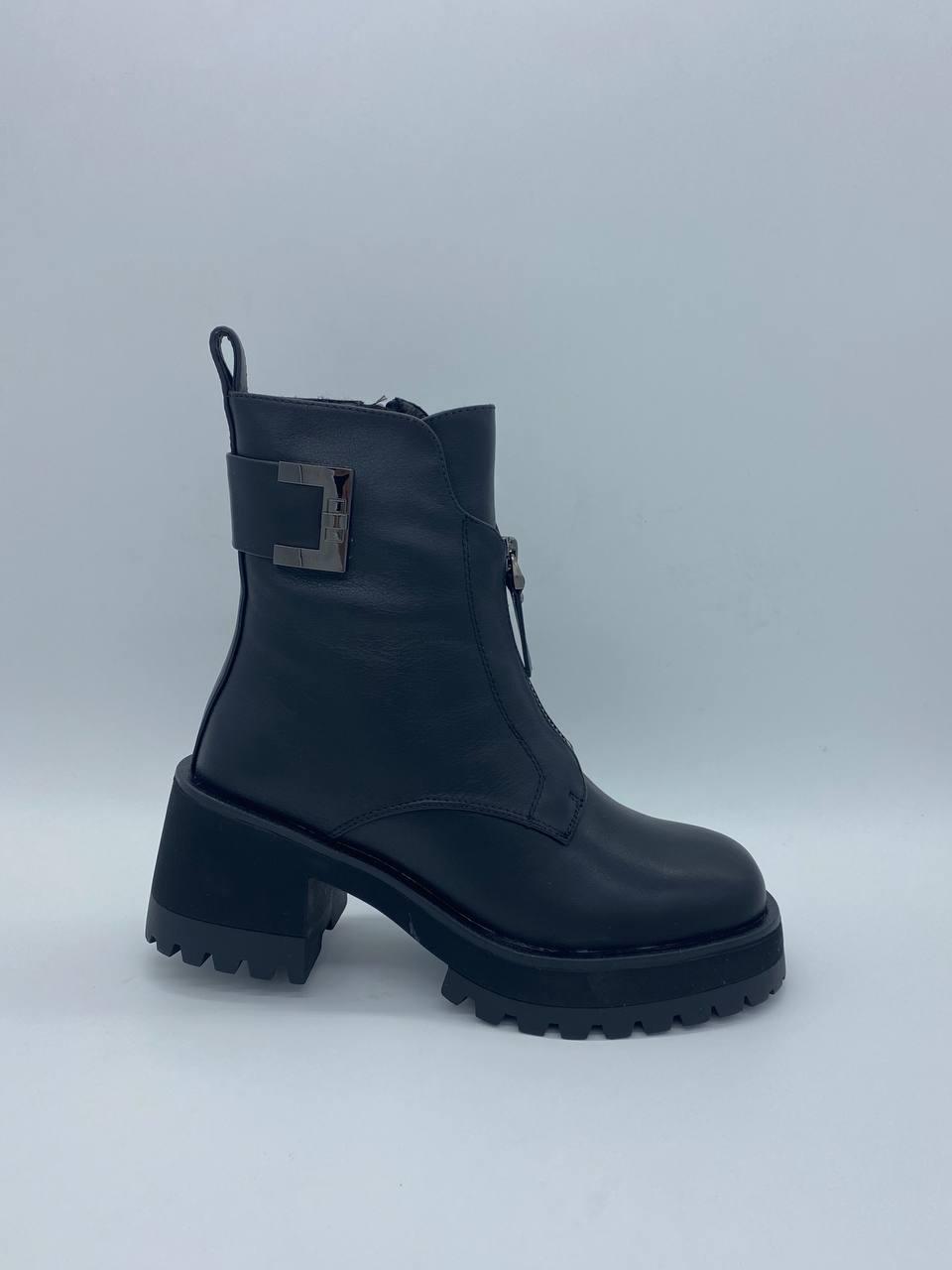 Шкіряні зимові черевики. Напівчоботи. Маленькі розміри (34, 35)., фото 1