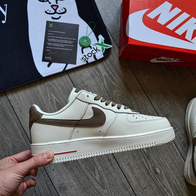 Мужские кроссовки Nike Air Force 1 Low White/Ale Brown