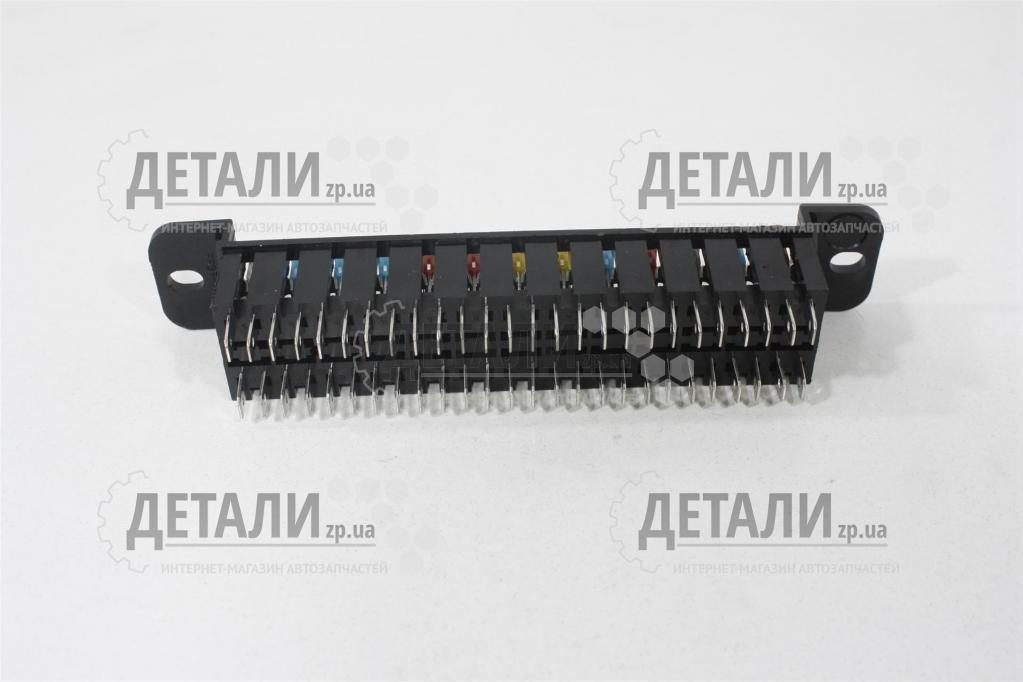 Блок предохранителей ВАЗ 2101 2102 2103 2104 2105 2106 2121 4x4(нового образца) 