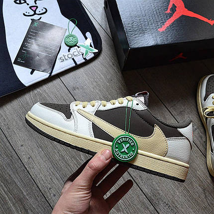 Чоловічі кросівки Nike Air Jordan 1 Low Travis Scott Reverse Mocha Найк Джордан коричневі нубук шкіра, фото 1