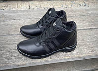 Полуботинки для мужчин в черном цвете Адидас. Спортивные кроссовки мужские зимние кожаные на меху Adidas