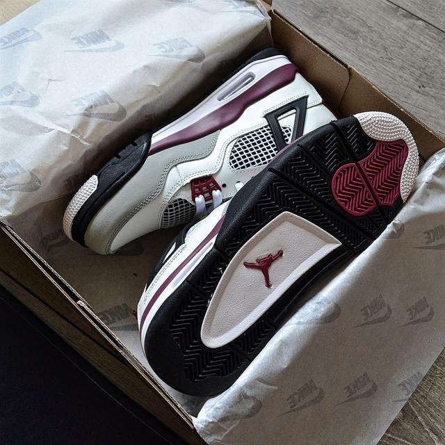 Nike PSG Air Jordan 4 Paname