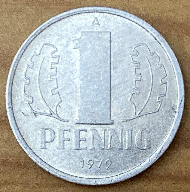 Монета Німеччини ГДР 1 пфенниг 1963-86 рр., фото 1