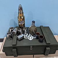 Золота куля пляшка 0,5л та граната РГД-5. з чарками подарунковий набір для чоловіків
