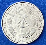 Монета Німеччини ГДР 10 пфеннігів 1965-82 рр., фото 2