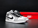 Жіночі зимові кросівки Nike Air Jordan шкіряні стильні баскетбольні сірі білі, фото 3