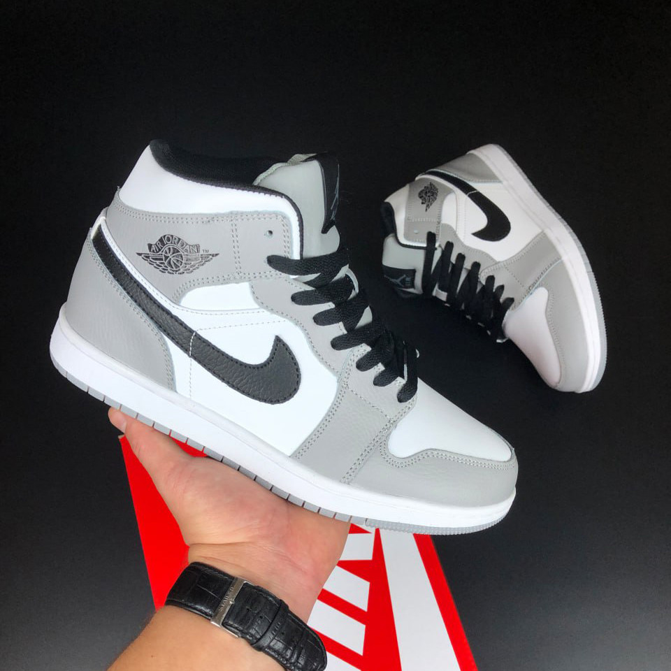 Жіночі зимові кросівки Nike Air Jordan шкіряні стильні баскетбольні сірі білі