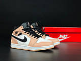 Жіночі зимові кросівки Nike Air Jordan шкіряні стильні на хутрі персикові, фото 3