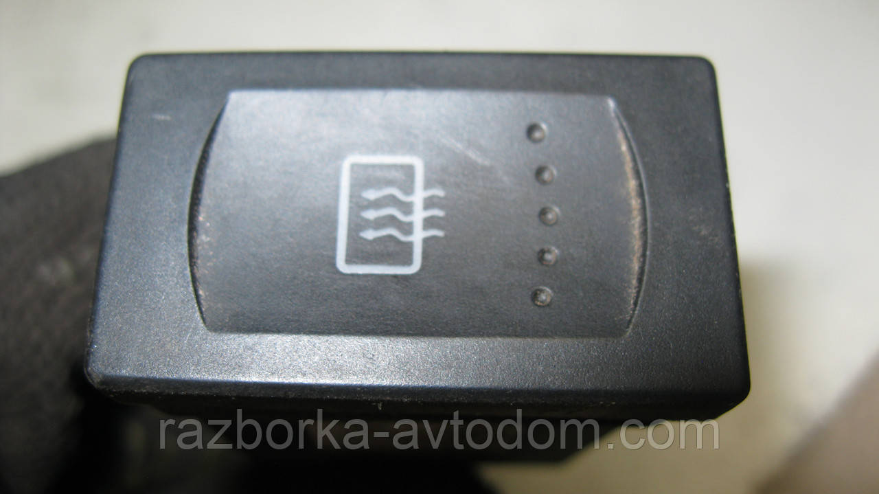 Кнопка нагрівання заднього скла VW Passat B5 (1997-2000) OE:1J3959857