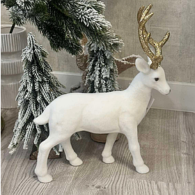 Новорічний олень білий із золотими рогами, фігурка під ялинку, 30 см із велюровим покриттям