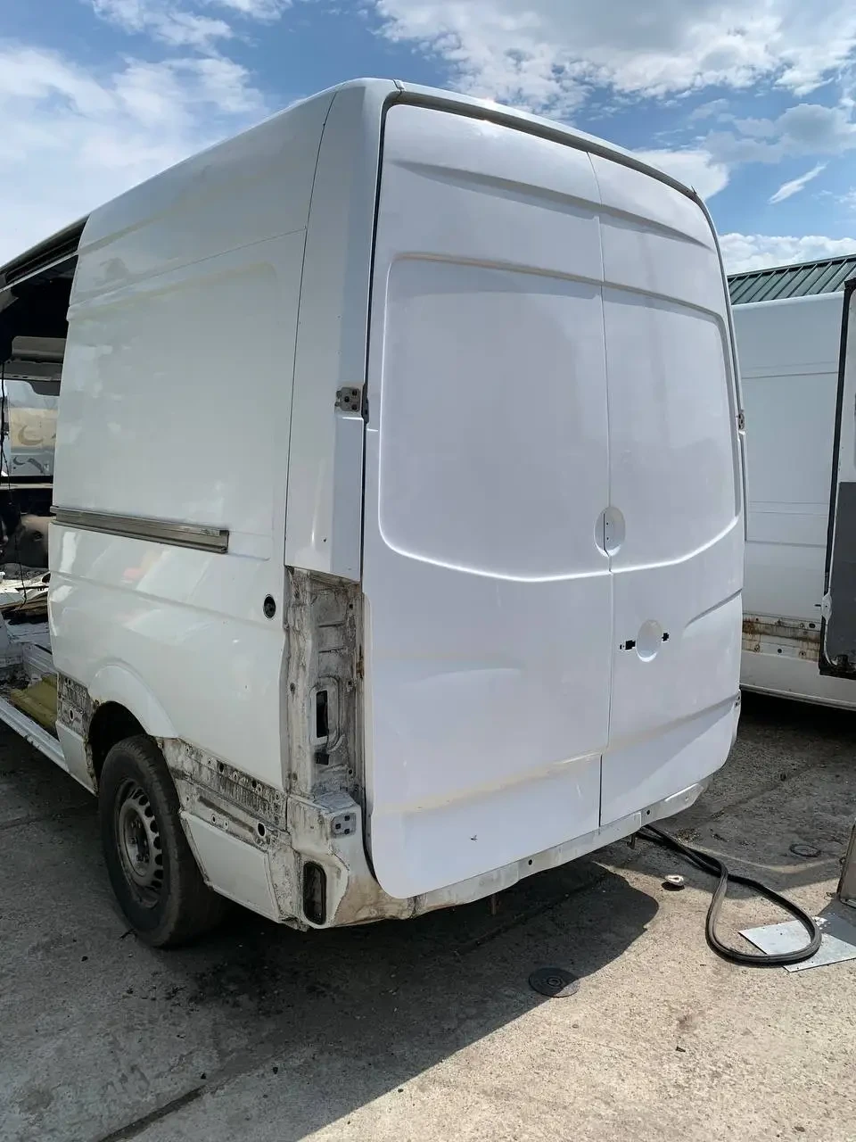 Двері задні Mercedes Sprinter 2006-2013 (скловолокно)