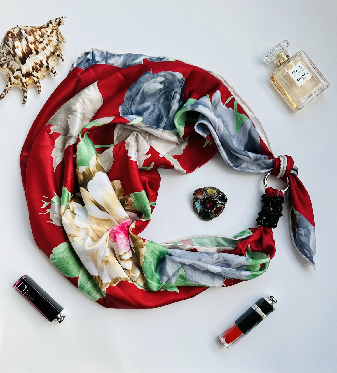 Дизайнерська хустка "Серце красуні" від бренду My scarf, подарунок жінці, прикрашений коралом!
