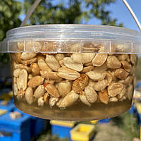 Арахіс смажений у меду акації 0,5 л (600 грам)