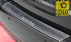 Накладка на бампер із загином Nissan Sentra з 2015 р. (Carbon)