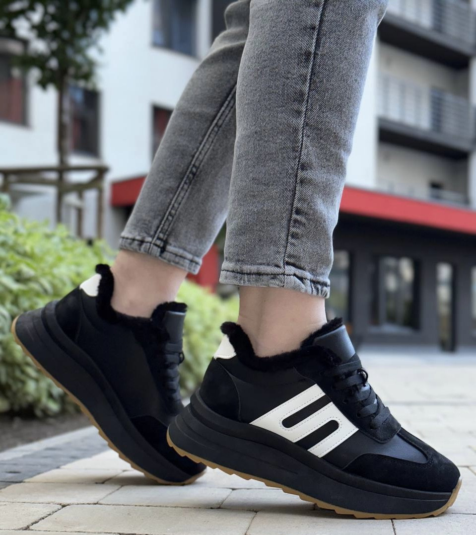 Кросівки жіночі зимові 8 пар у ящику чорного кольору 36-41, фото 1