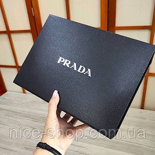 新品】 PRADA チェッカーボードプレート オリジナルボックス付き 新品