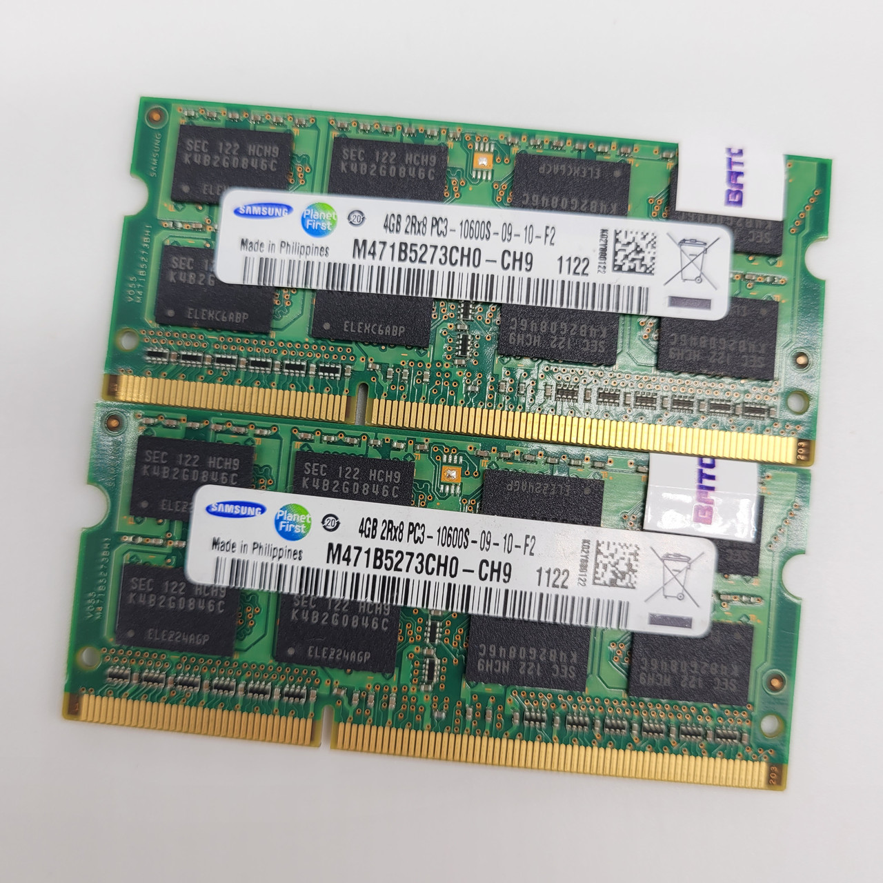 Пара оперативної пам'яті Samsung SODIMM DDR3 8Gb (2x4Gb) 1333MHz PC3-10600s 2R8 CL9 (M471B5273CH0-CH9) Б/В