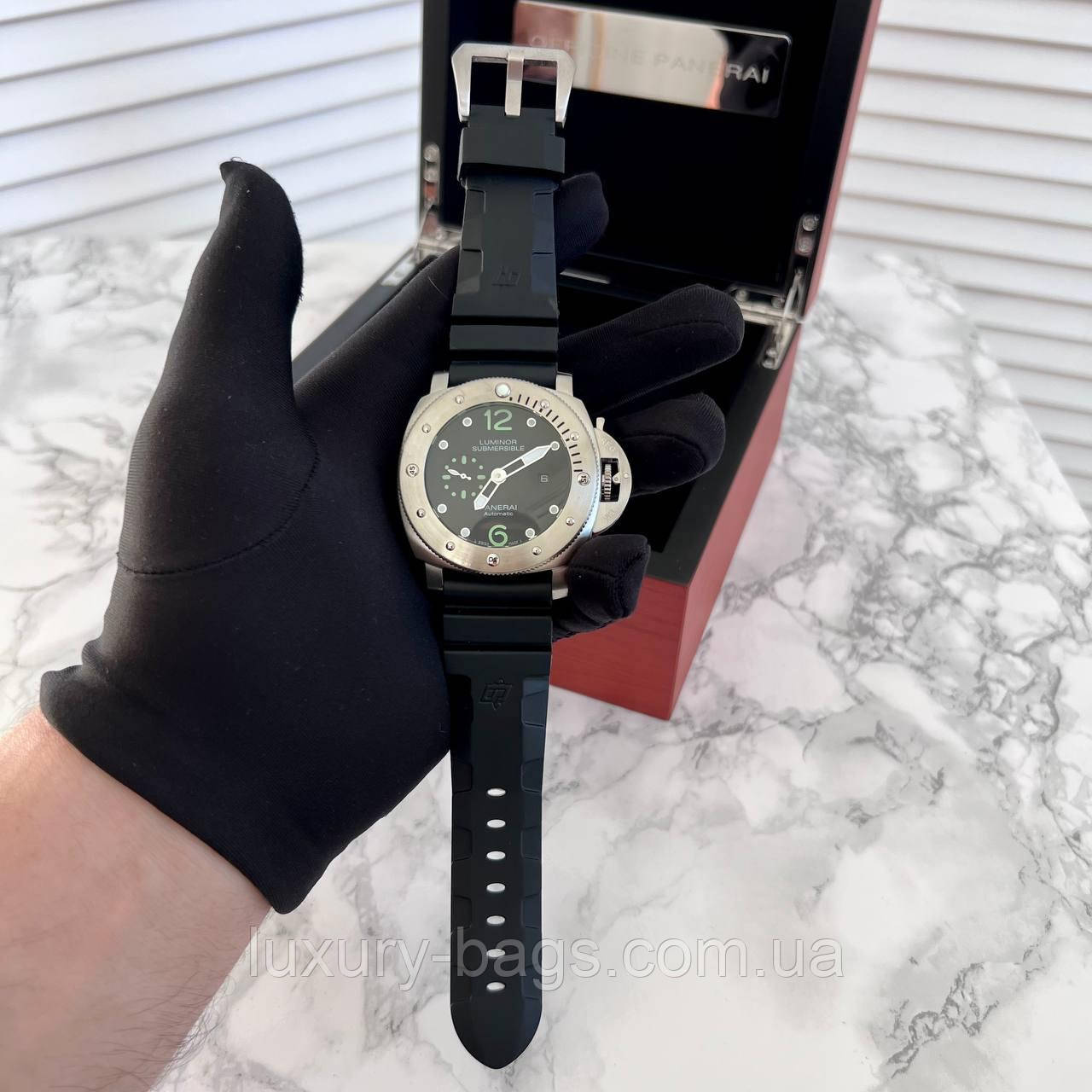 Стильний годинник P a n e r a i Luminor Submersible, фото 1