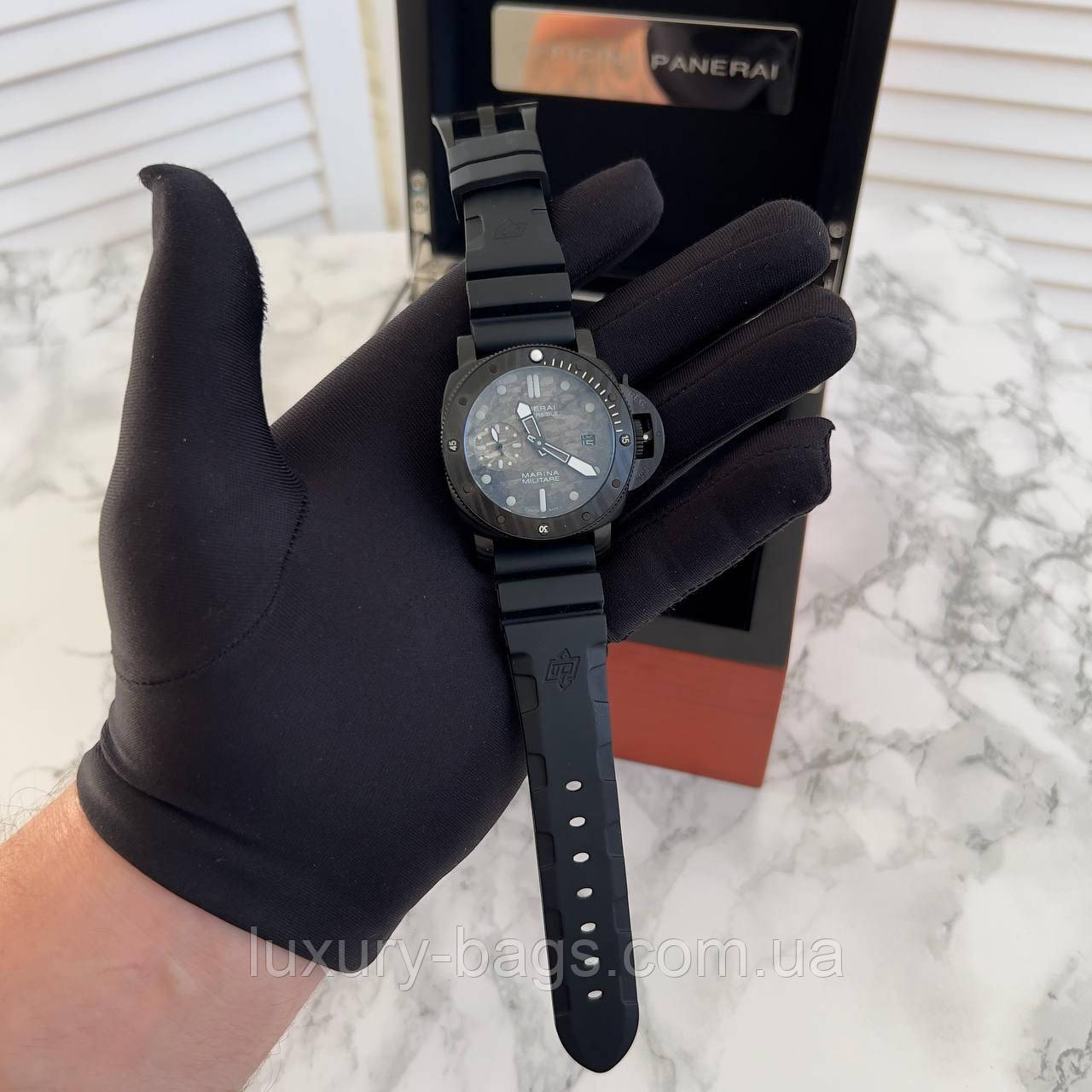 Годинник P.a.n.e.r.a.i. Luminor Submersible Marina Militare Carbon