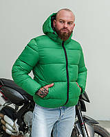 Стеганый короткий зимовий теплий пуховик мужской зеленый с капюшоном теплая короткая куртка