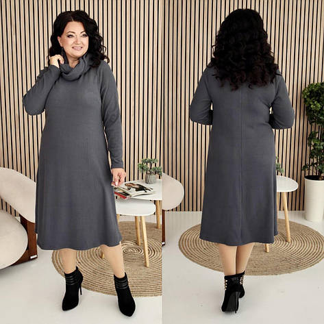 Жіноче стильне сіре плаття з воротником. Розміри 50-56, фото 1