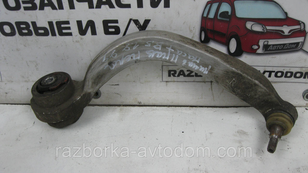 Важіль поперечний передній нижній правий VW Passat B5 (1997-2000) OE:8E0407694AG