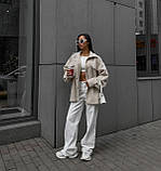 Утеплена жіноча сорочка в стилі Oversize хутро баранчик-каракуль бежева, фото 2