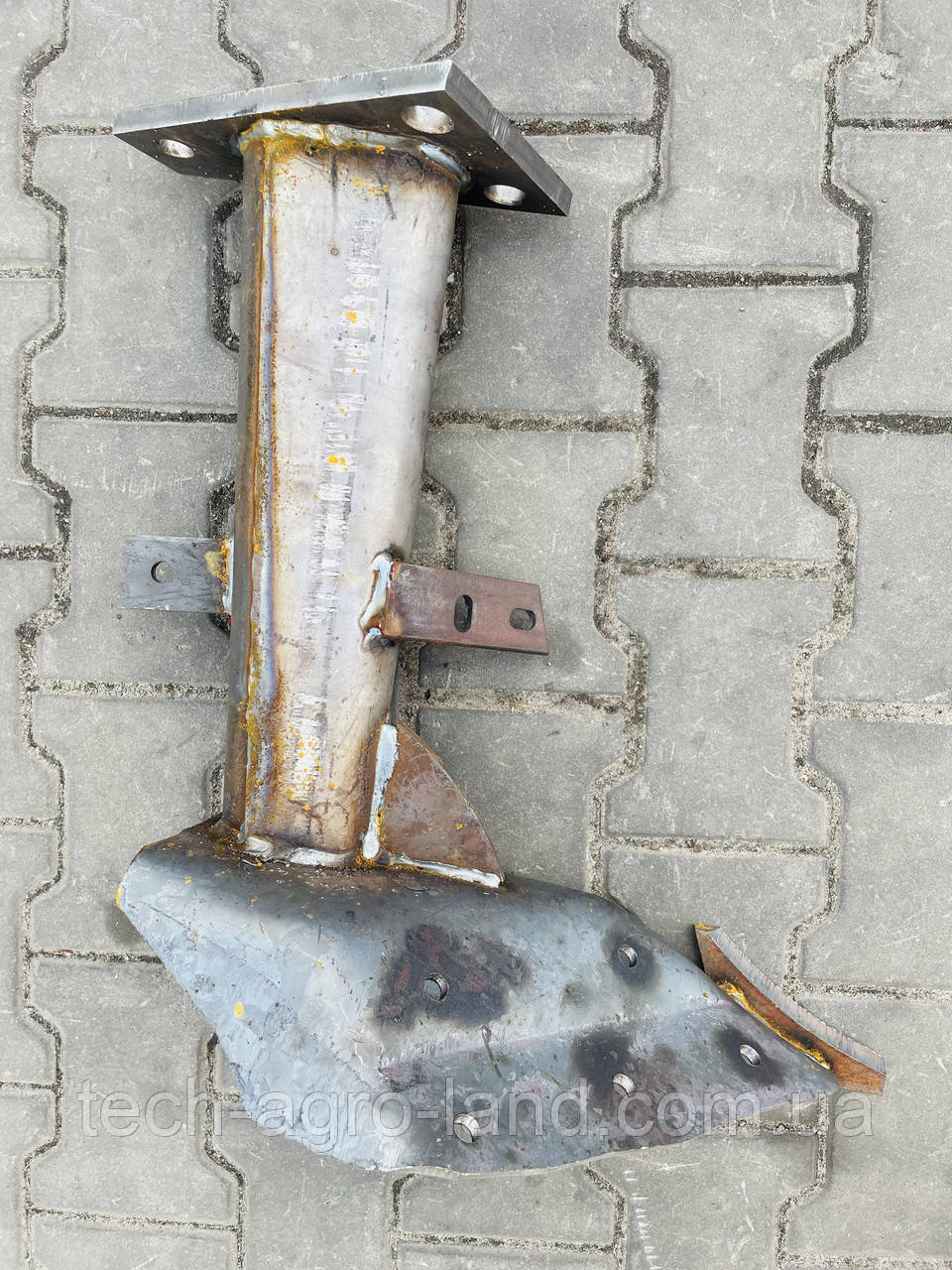 Стійка плуга Bomet Бомет 3-30; 4-30 коротка 60см Польща