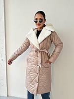 Женское зимнее стеганое пальто с капюшоном и мехом
