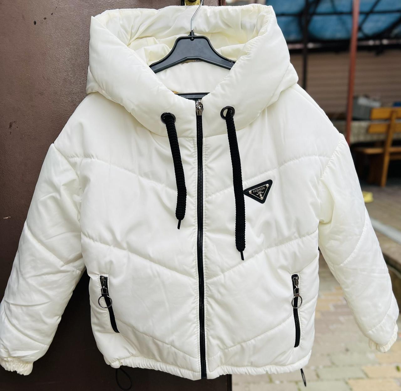 Куртка демісезонна для дівчинки модель "32" молочна 146