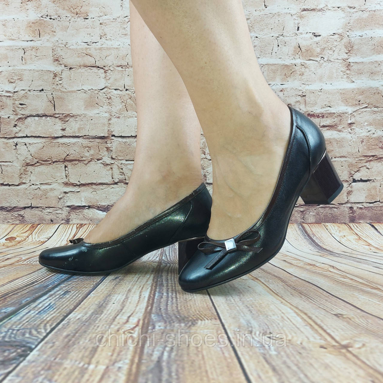 Туфлі жіночі Beletta 232-02-303-573 чорні шкіра