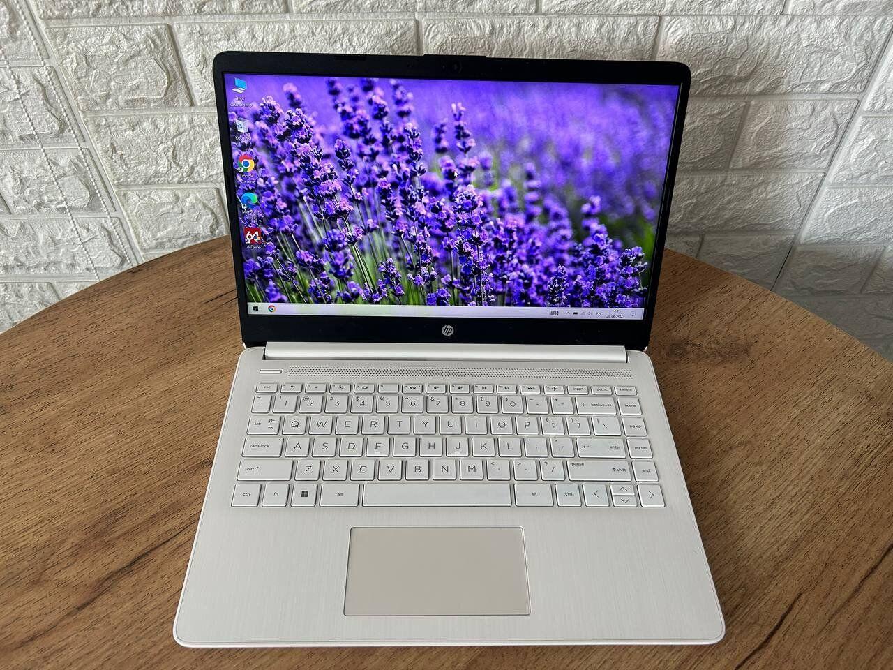 Б/в Ультрабук Б-клас HP 14-dq0002dx White 14" 1920x1080| Celeron N4020| 4 GB RAM| 64 GB eMMC| UHD 600