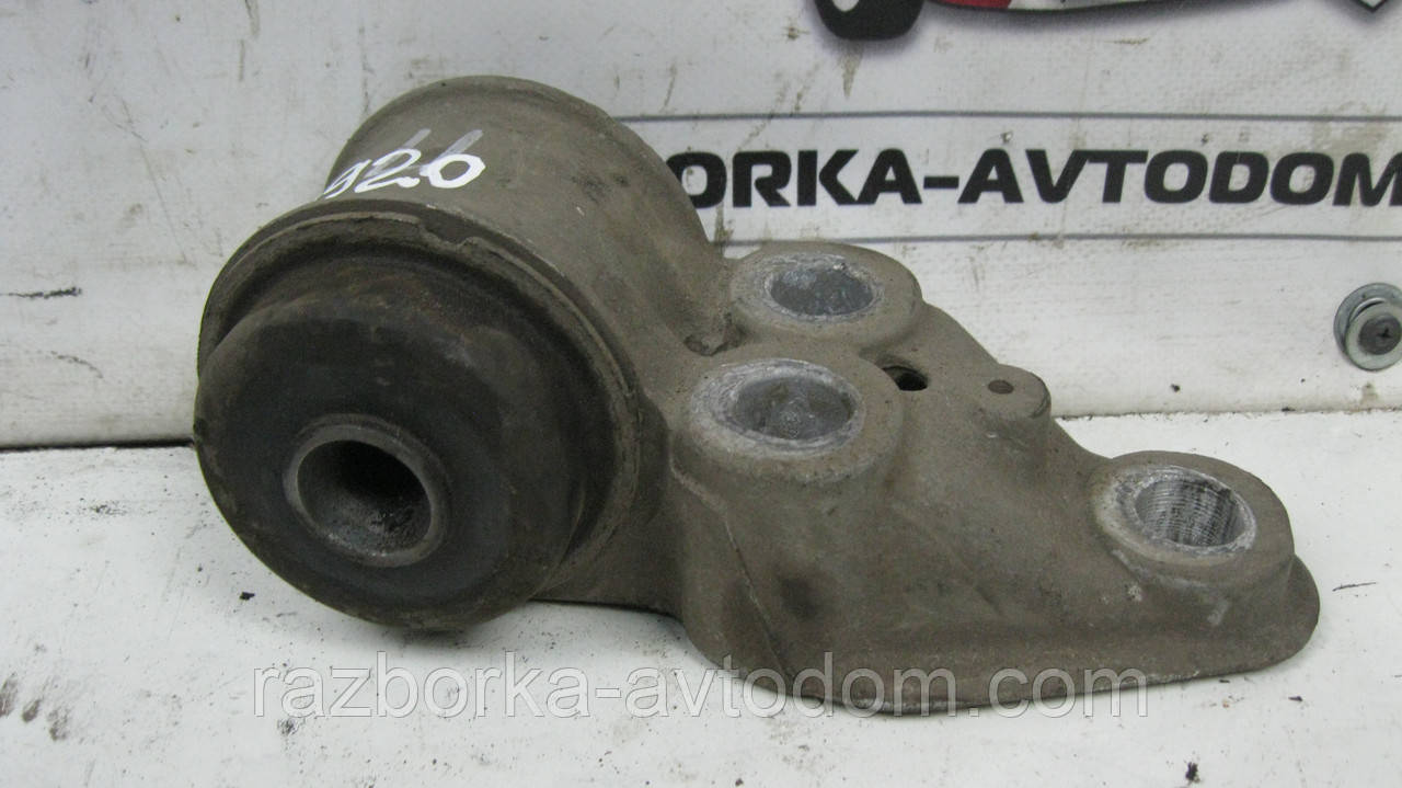 Подушка задньої балки права VW Passat B5 (1997-2000) OE:4B0501521E