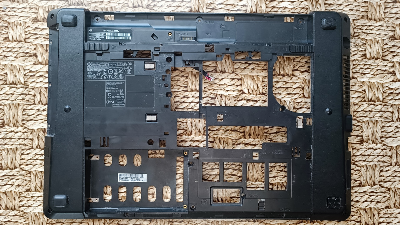 Нижняя часть корпуса дно поддон для ноутбука HP Probook 4530S 4535S - фото 1 - id-p1985373731