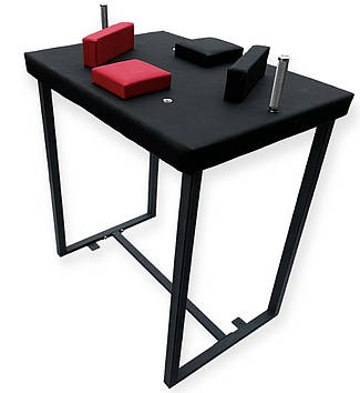 Cтіл для армрестлінгу Троян (чорний+червоні подушки)