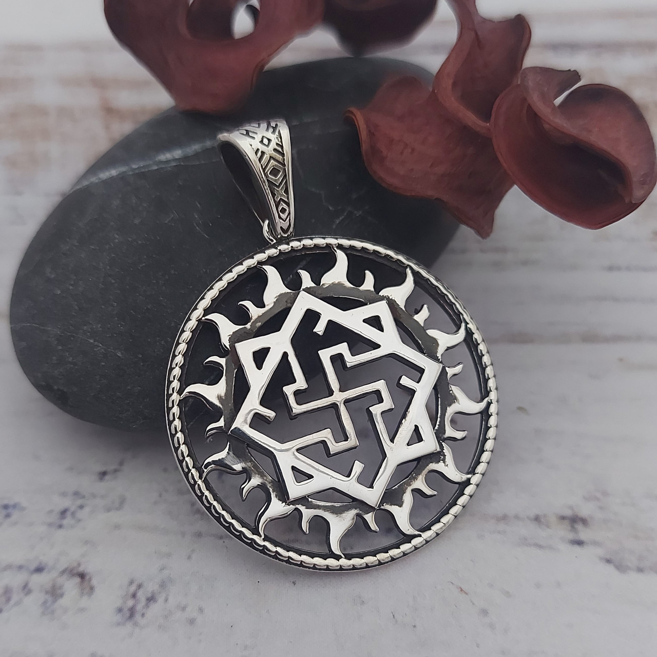 Валькірія в сонці, кулон, підвіс, оберіг, талісман