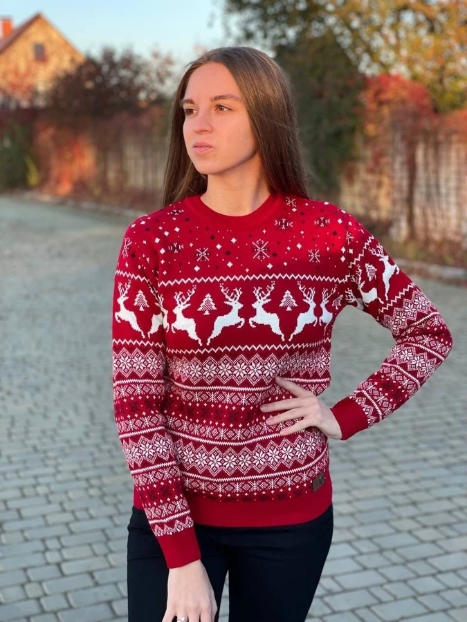 Жіночий червоний светр джемпер з оленями та абстракцією без горла one size