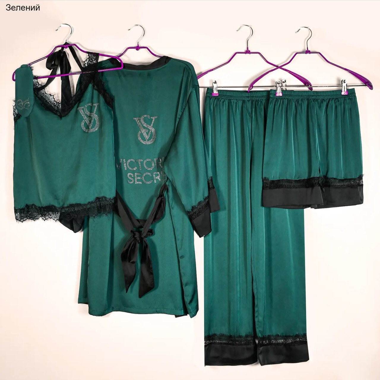 Піжама.Жіночий комплект одягу для сну,зелений