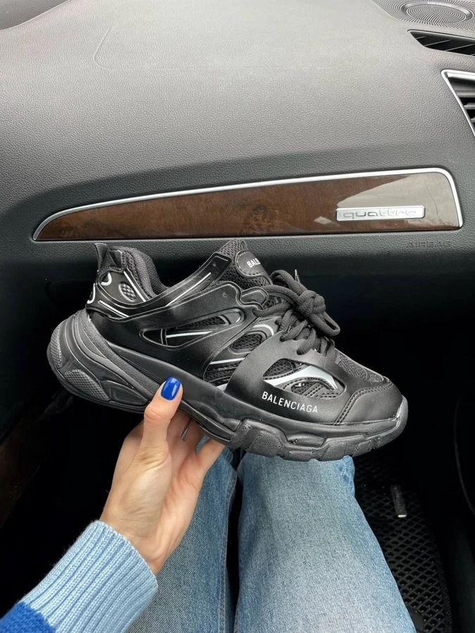 Balenciaga Track Black