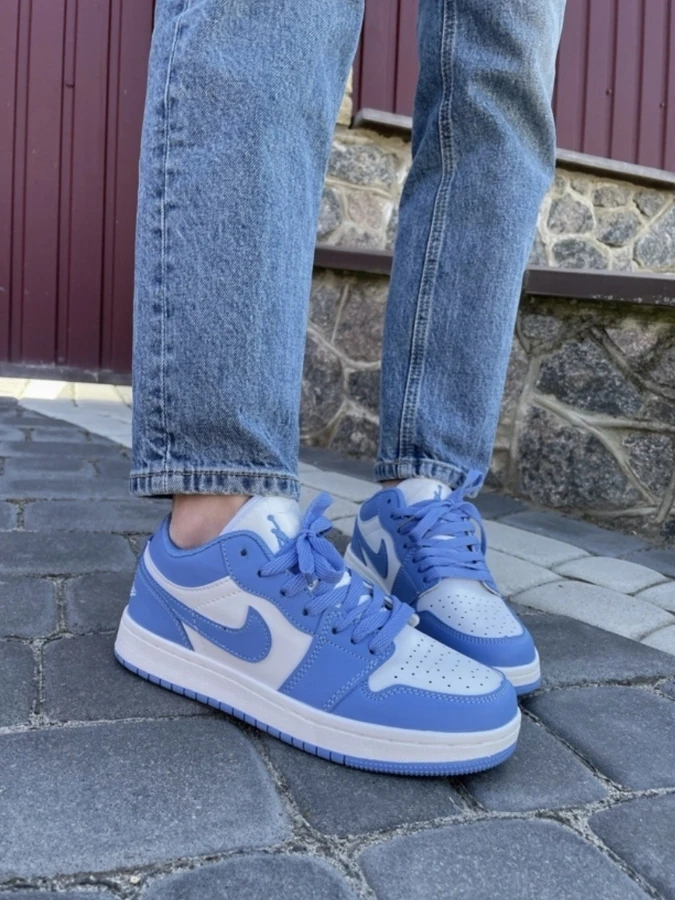 Jordan 1 low blue