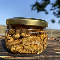 Грецкие орехи с медом акации 100 мл (120 грамм)