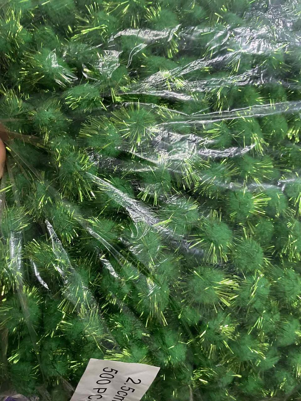 Помпони нейлонові " 2.5  см ,  зелені  з  люрексом 500  шт